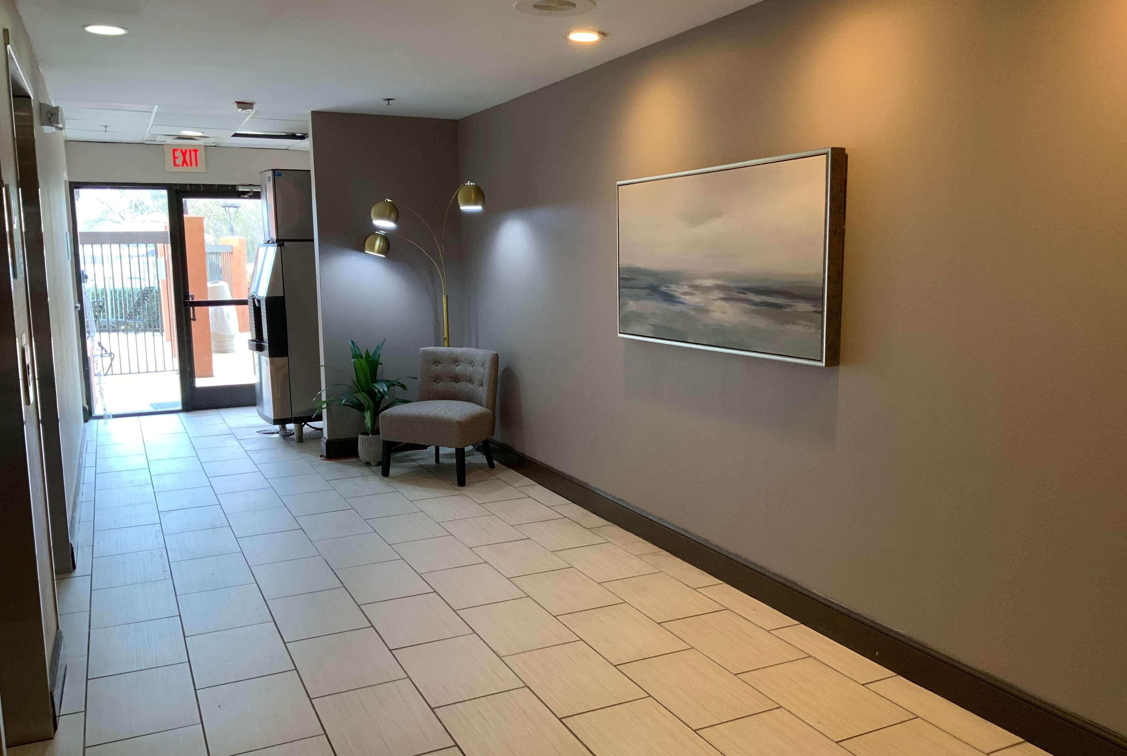 Wingate By Wyndham Jackson Ridgeland Hotel Exterior photo